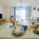 Terraza Del Mar アデヘ